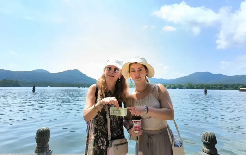2-Day Hangzhou Zen & Tea Hills Experience: West Lake, Lingyin Temple & Longjing Tea