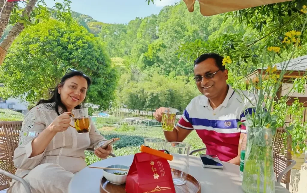 Tea tasting experience in Hangzhou tea plantation