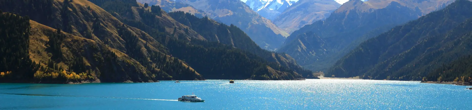 Scenic lake and mountain landscape in China inspiring travel guides tips and itinerary planning