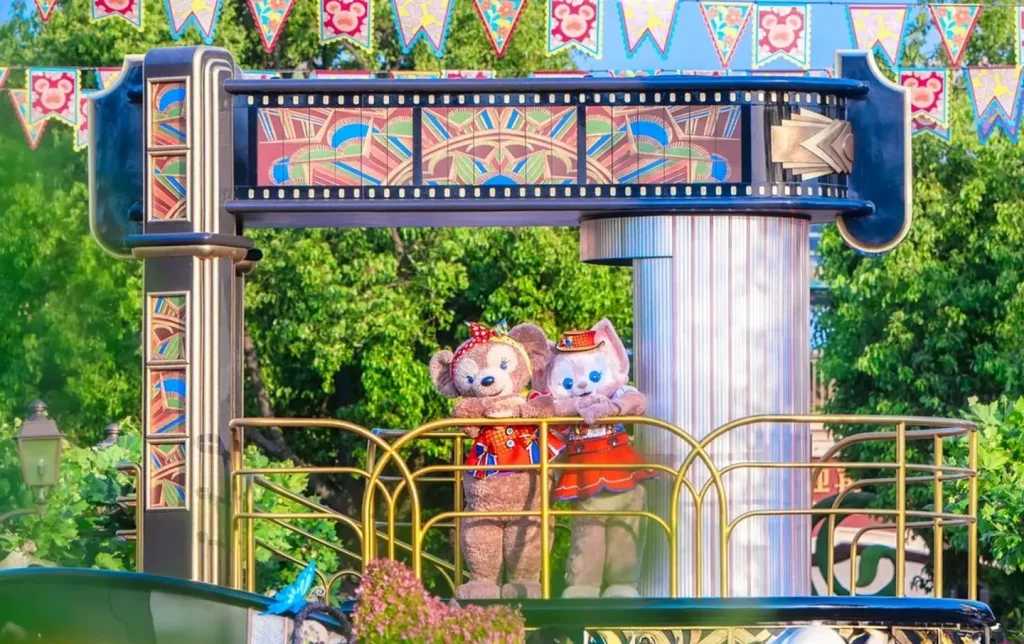 2-Day Shanghai City Highlights & Disneyland Experience